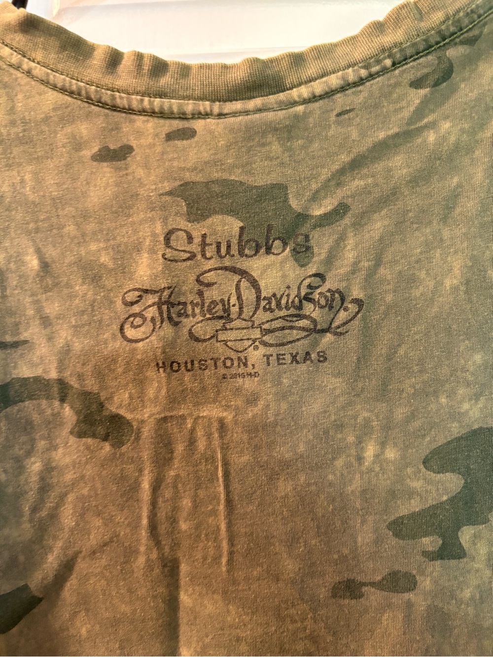 Harley-Davidson Olive Camo Wing Logo V-Neck Tee - Picture 6 of 6